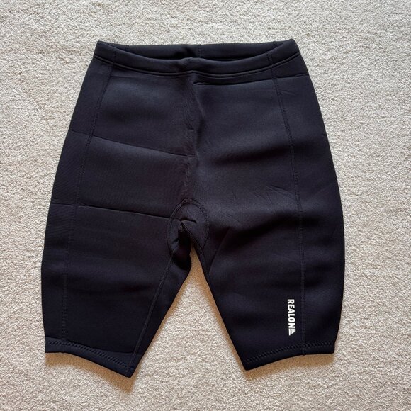 NWT! REALON Men's Wetsuit Neoprene Shorts - Size 2XL - Picture 1 of 5